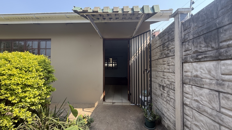2 Bedroom Property for Sale in Prestbury KwaZulu-Natal