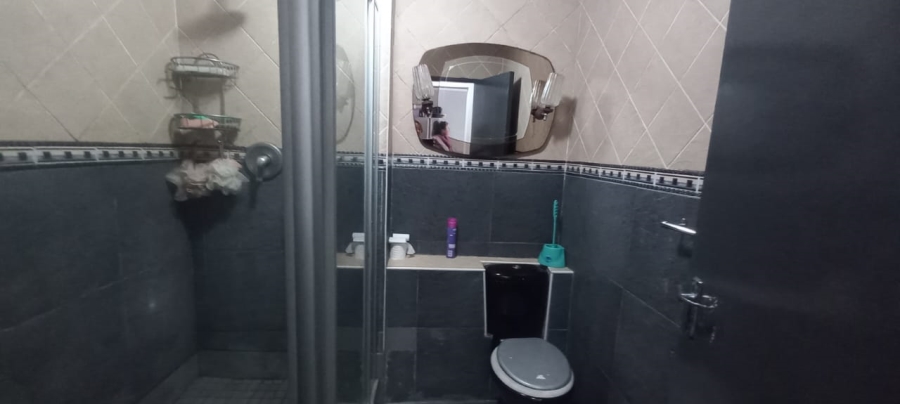 2 Bedroom Property for Sale in North Beach KwaZulu-Natal