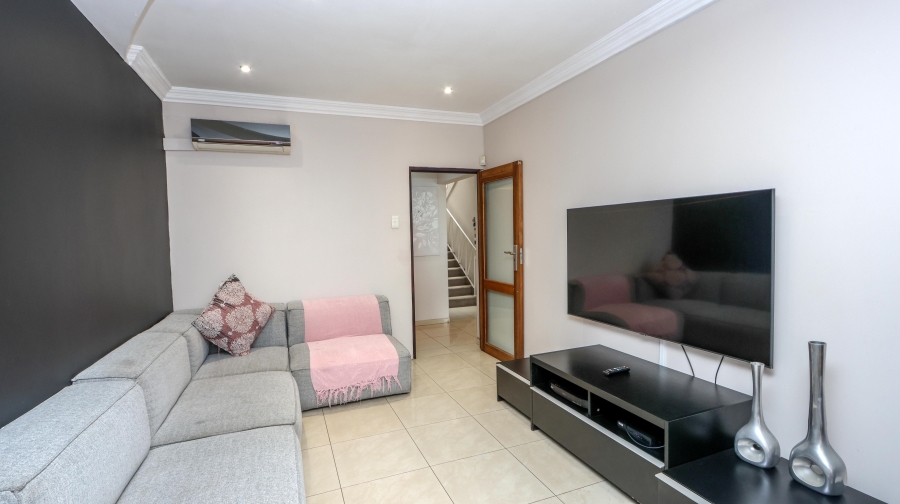 4 Bedroom Property for Sale in Sherwood KwaZulu-Natal