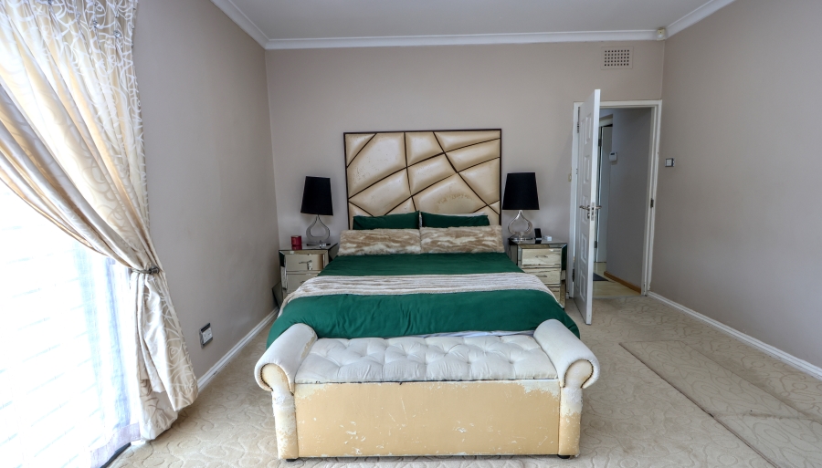 4 Bedroom Property for Sale in Sherwood KwaZulu-Natal