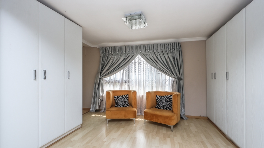 4 Bedroom Property for Sale in Sherwood KwaZulu-Natal