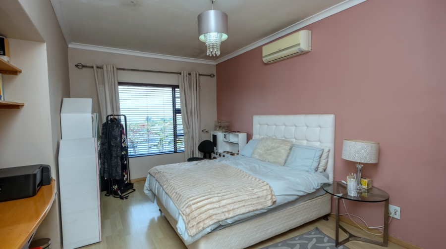 4 Bedroom Property for Sale in Sherwood KwaZulu-Natal