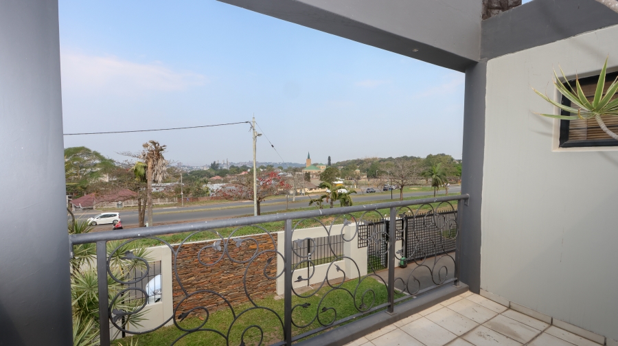 4 Bedroom Property for Sale in Sherwood KwaZulu-Natal