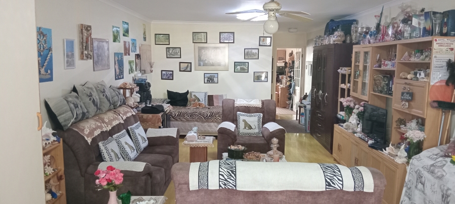 1 Bedroom Property for Sale in Margate KwaZulu-Natal