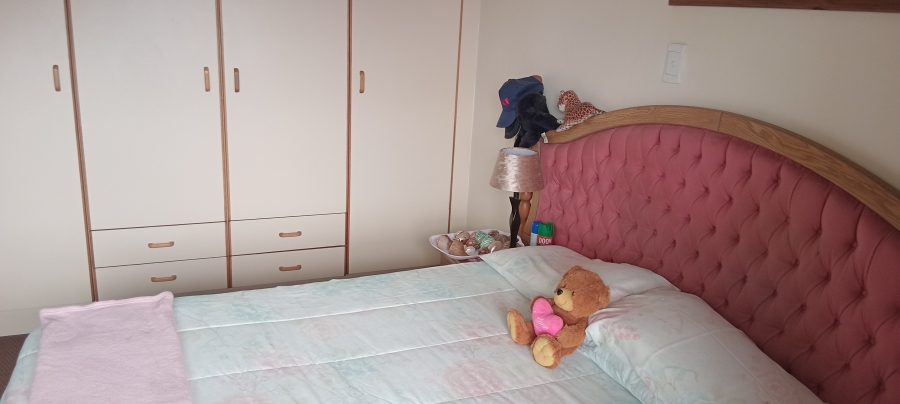 1 Bedroom Property for Sale in Margate KwaZulu-Natal