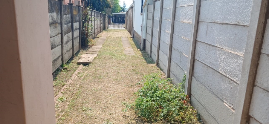 To Let 1 Bedroom Property for Rent in Scottsville KwaZulu-Natal