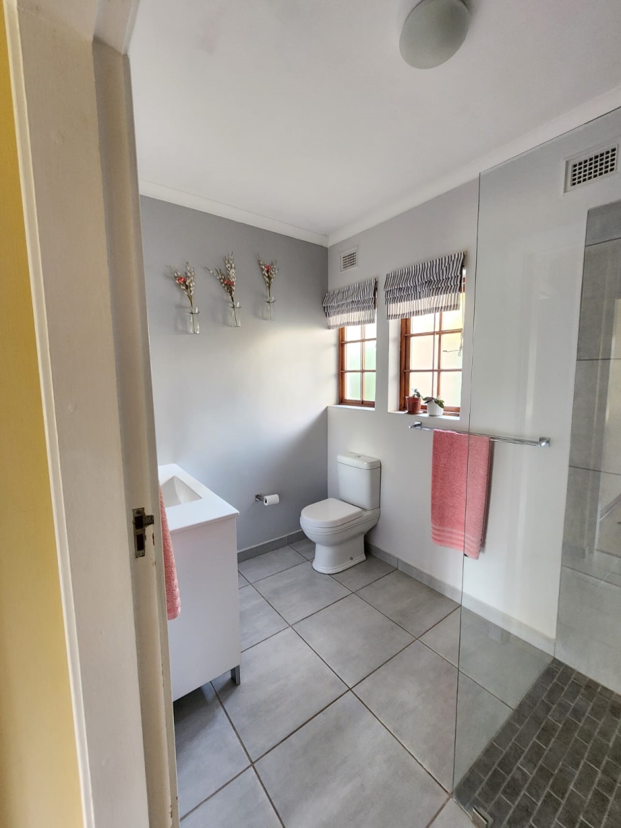 To Let 4 Bedroom Property for Rent in Hillcrest Central KwaZulu-Natal