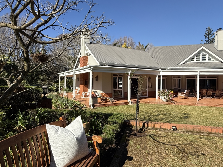 4 Bedroom Property for Sale in Kloof KwaZulu-Natal