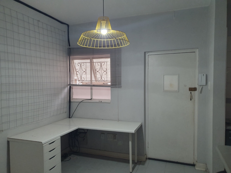 1 Bedroom Property for Sale in Glenwood KwaZulu-Natal
