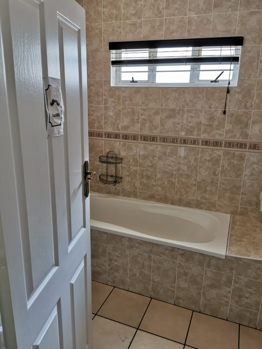 Commercial Property for Sale in Essenwood KwaZulu-Natal