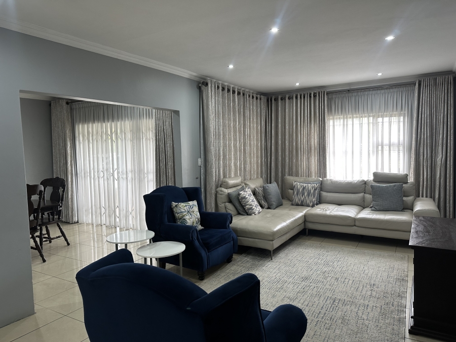 7 Bedroom Property for Sale in Hilton Gardens KwaZulu-Natal
