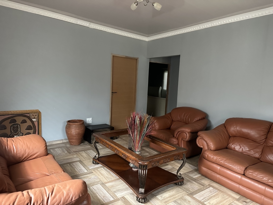 7 Bedroom Property for Sale in Hilton Gardens KwaZulu-Natal