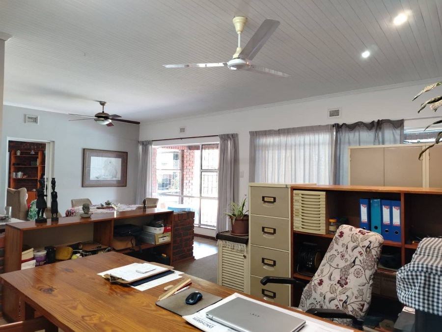 4 Bedroom Property for Sale in Meer En See KwaZulu-Natal