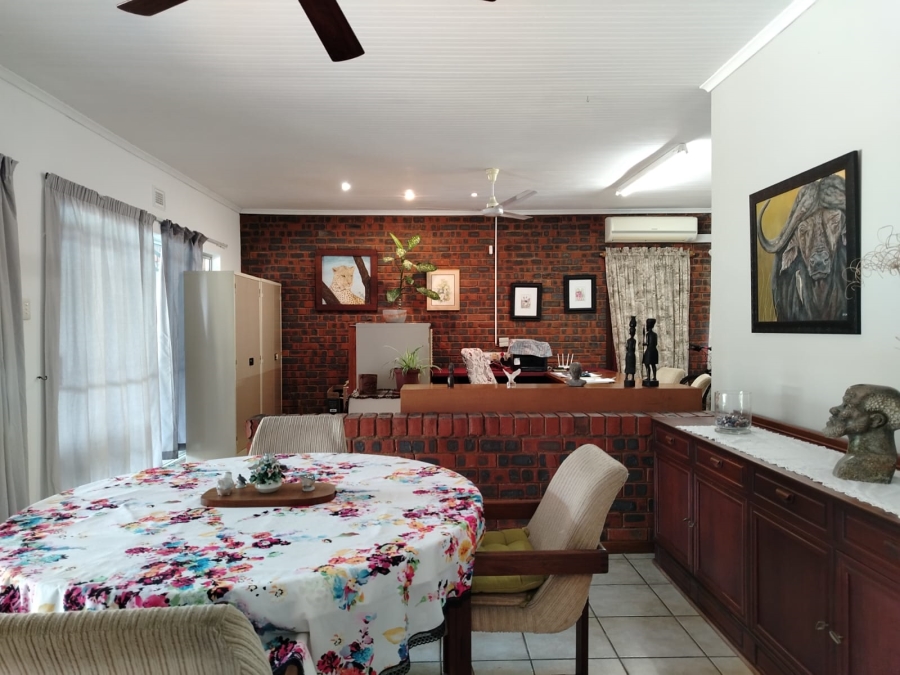 4 Bedroom Property for Sale in Meer En See KwaZulu-Natal