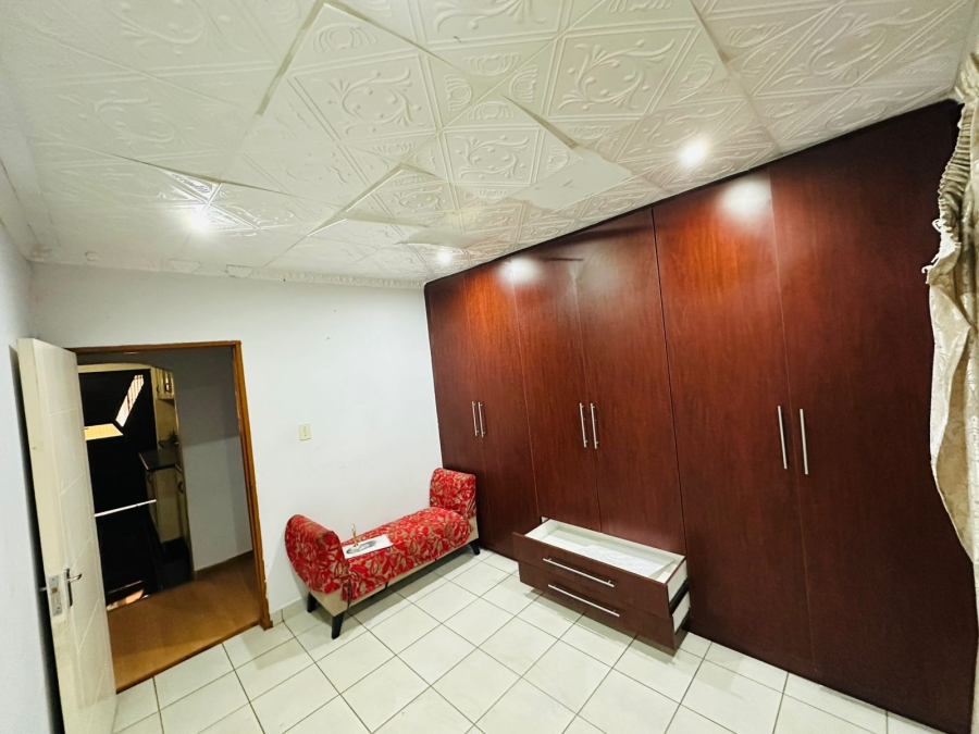 3 Bedroom Property for Sale in Westgate KwaZulu-Natal