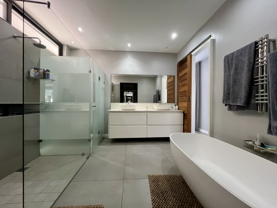 4 Bedroom Property for Sale in Dunkirk Estate KwaZulu-Natal