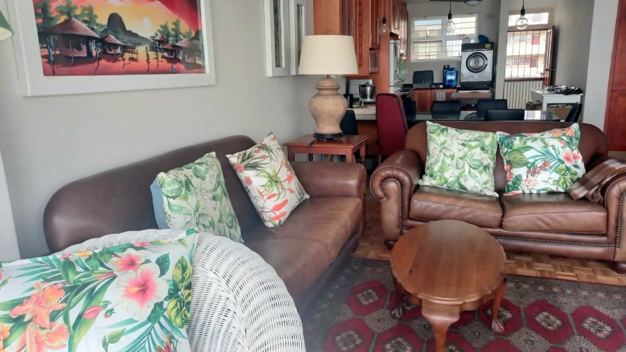2 Bedroom Property for Sale in Amanzimtoti KwaZulu-Natal