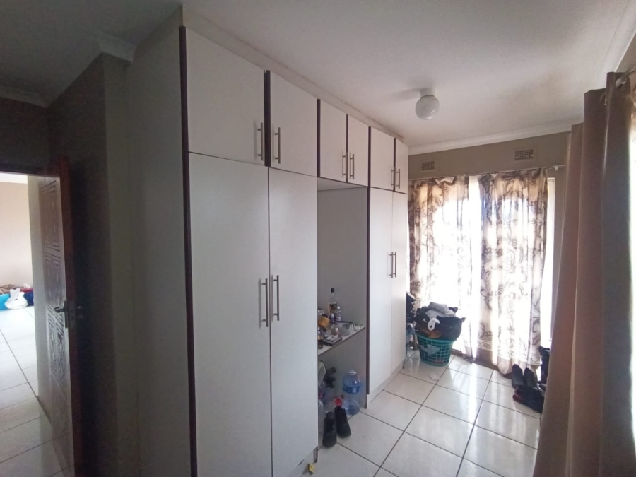 To Let 3 Bedroom Property for Rent in Bluff KwaZulu-Natal