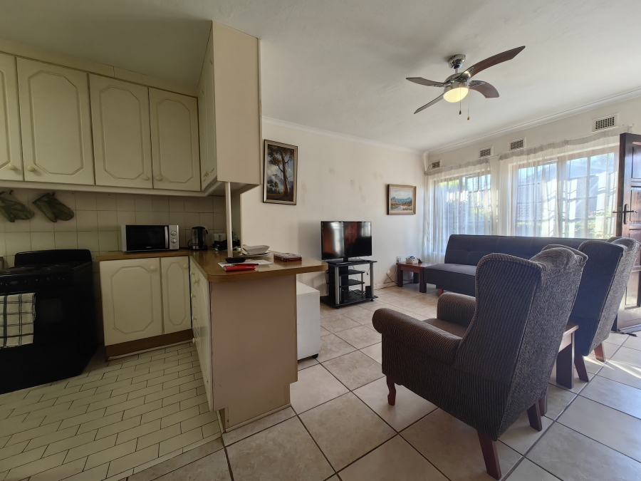 1 Bedroom Property for Sale in Scottburgh Central KwaZulu-Natal