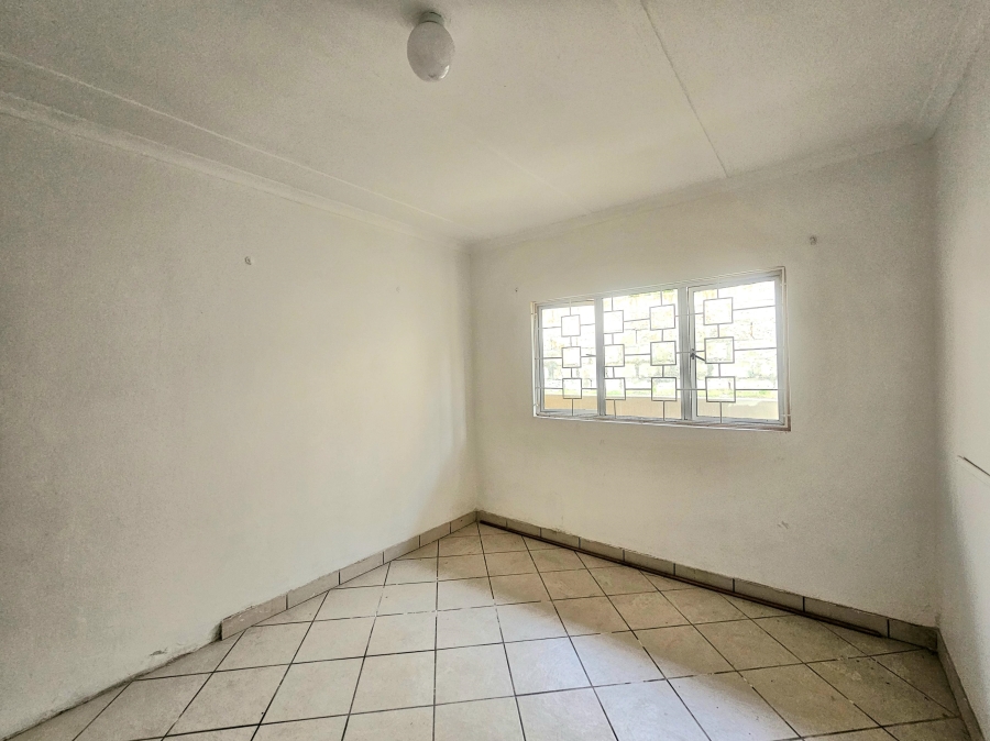 To Let 1 Bedroom Property for Rent in Yellowwood Park KwaZulu-Natal