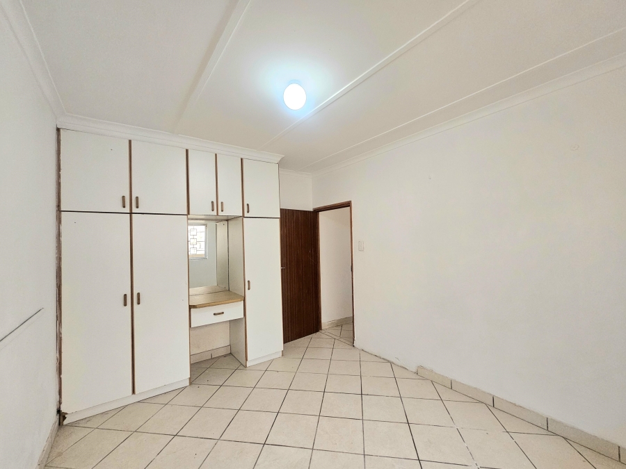 To Let 1 Bedroom Property for Rent in Yellowwood Park KwaZulu-Natal