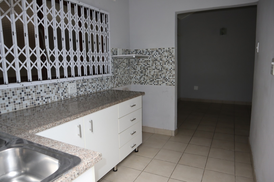To Let 1 Bedroom Property for Rent in Manors KwaZulu-Natal