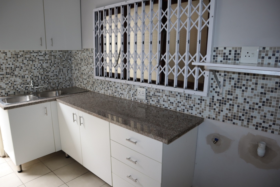To Let 1 Bedroom Property for Rent in Manors KwaZulu-Natal