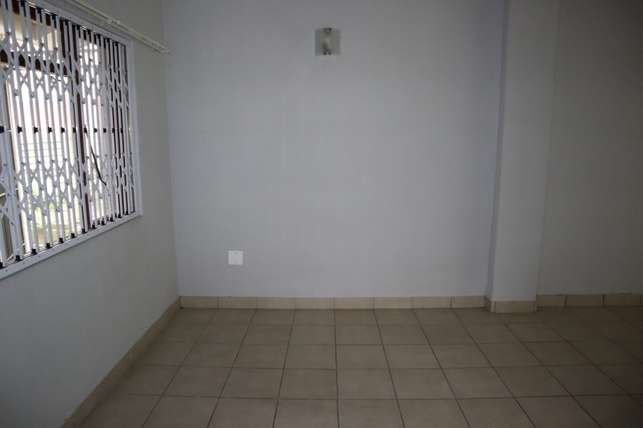 To Let 1 Bedroom Property for Rent in Manors KwaZulu-Natal