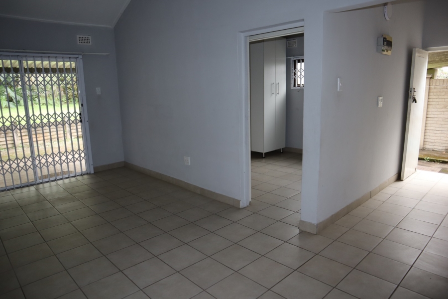 To Let 1 Bedroom Property for Rent in Manors KwaZulu-Natal