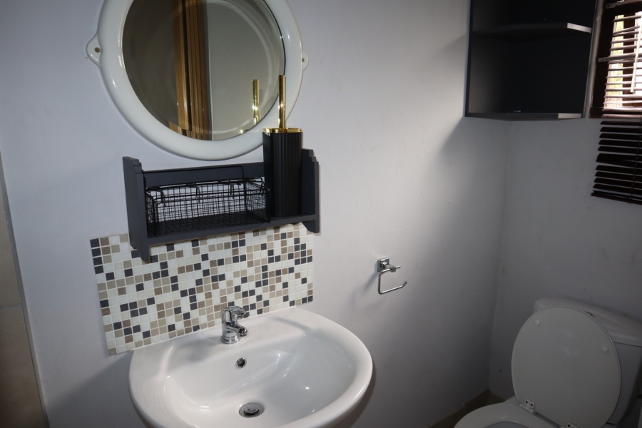 To Let 1 Bedroom Property for Rent in Manors KwaZulu-Natal