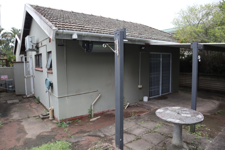 To Let 1 Bedroom Property for Rent in Manors KwaZulu-Natal