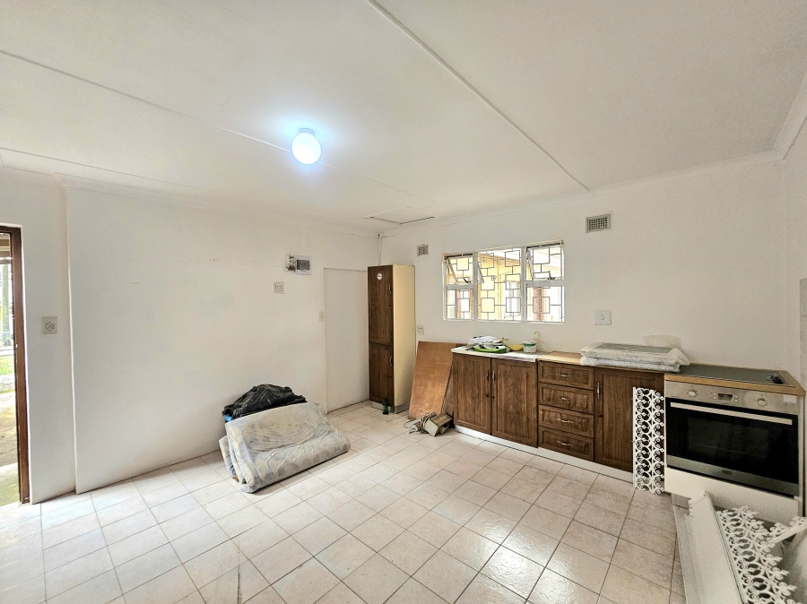 1 Bedroom Property for Sale in Yellowwood Park KwaZulu-Natal