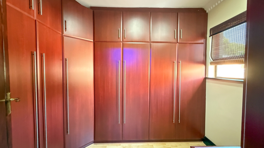 4 Bedroom Property for Sale in Ballito Central KwaZulu-Natal