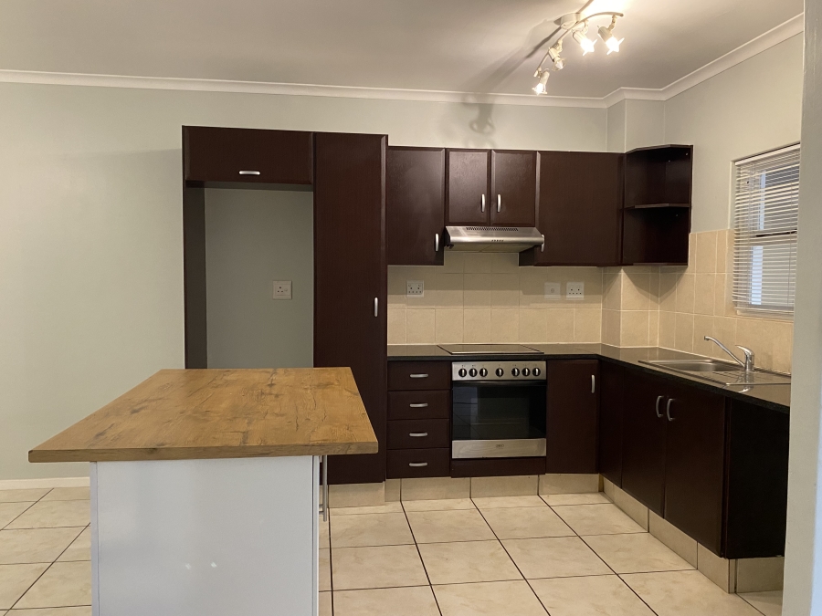 2 Bedroom Property for Sale in Ballitoville KwaZulu-Natal