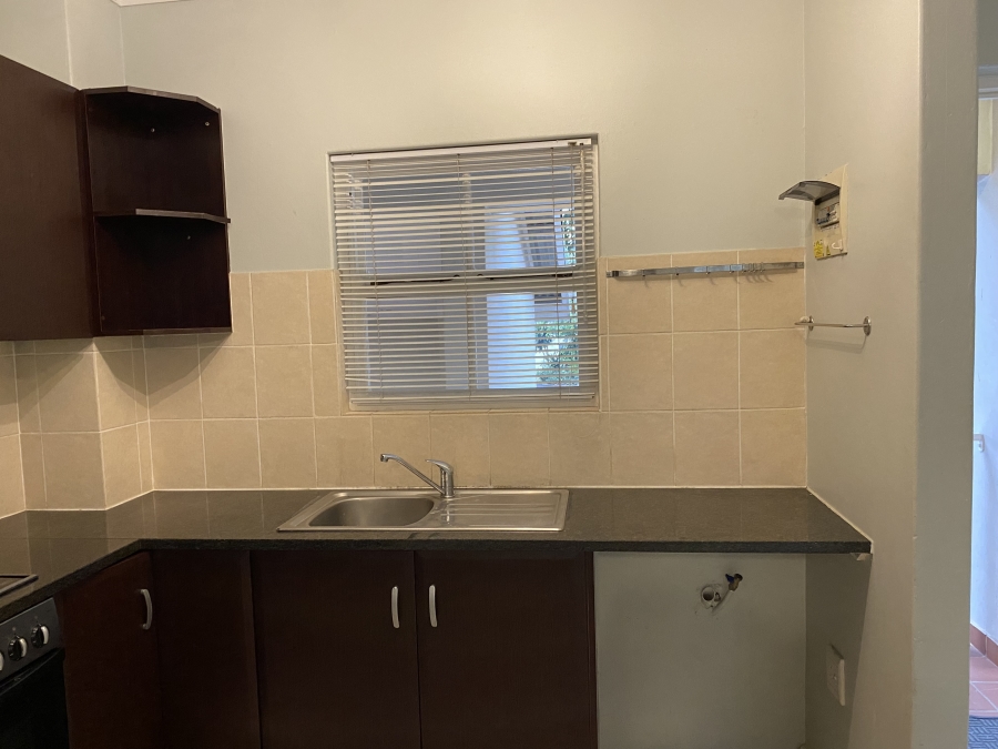 2 Bedroom Property for Sale in Ballitoville KwaZulu-Natal