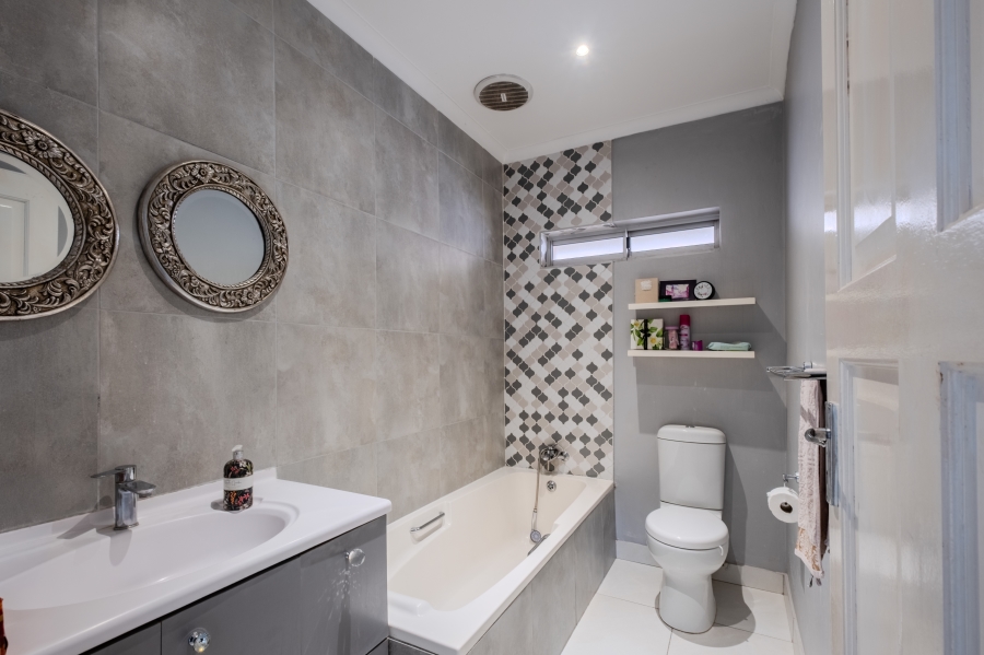 4 Bedroom Property for Sale in La Lucia KwaZulu-Natal