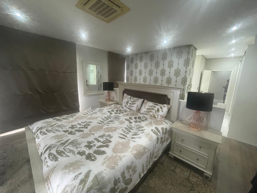 4 Bedroom Property for Sale in Essenwood KwaZulu-Natal