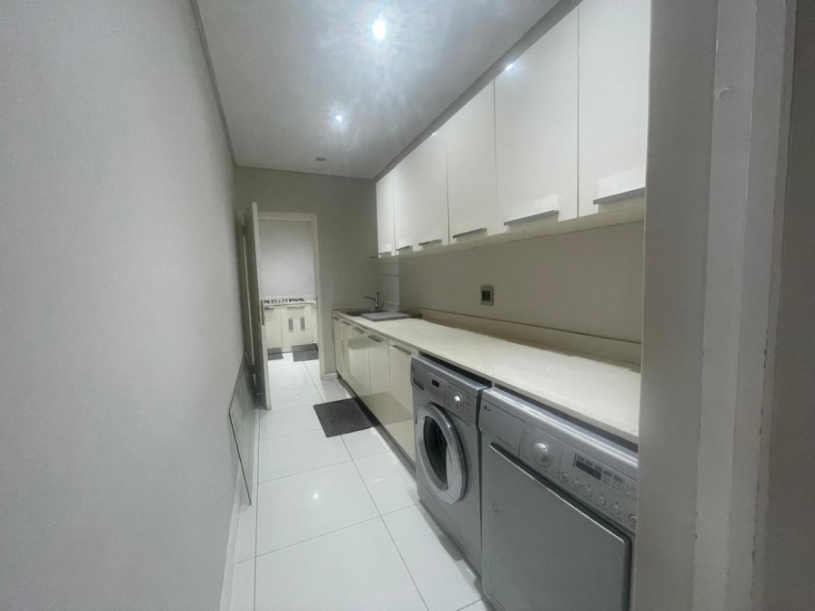 4 Bedroom Property for Sale in Essenwood KwaZulu-Natal