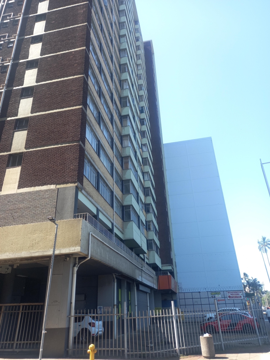 1 Bedroom Property for Sale in Esplanade KwaZulu-Natal