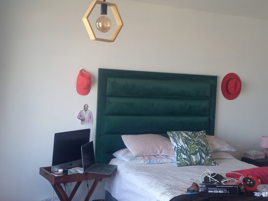 1 Bedroom Property for Sale in Esplanade KwaZulu-Natal