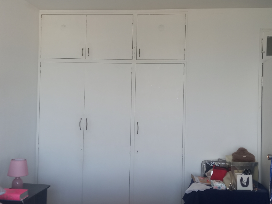 1 Bedroom Property for Sale in Esplanade KwaZulu-Natal