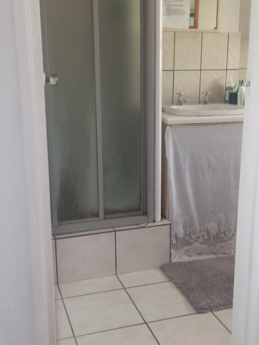 1 Bedroom Property for Sale in Esplanade KwaZulu-Natal