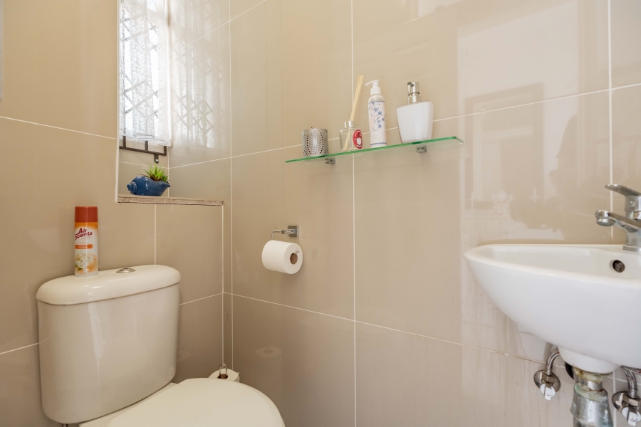 2 Bedroom Property for Sale in Sarnia KwaZulu-Natal
