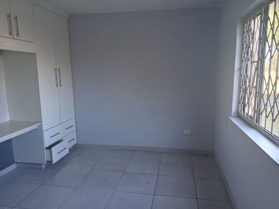 To Let 3 Bedroom Property for Rent in Brackenham KwaZulu-Natal