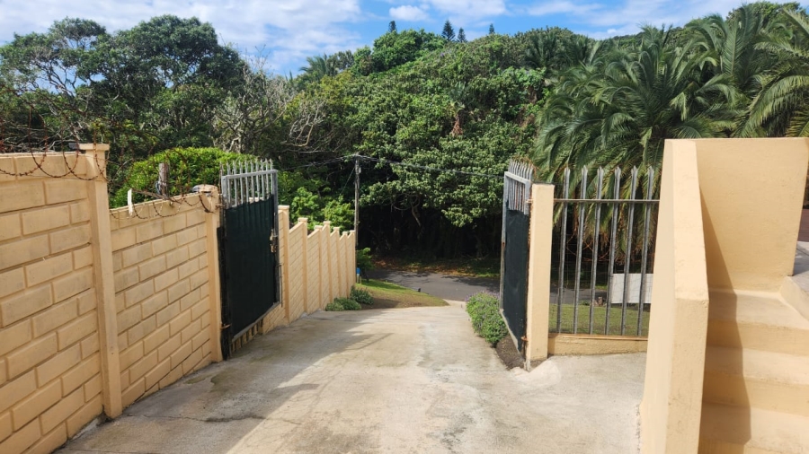 6 Bedroom Property for Sale in Glenmore KwaZulu-Natal