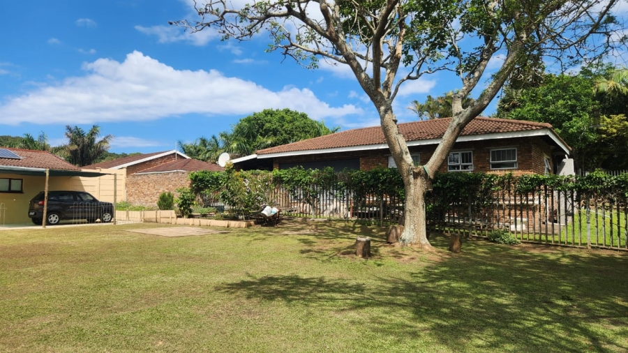 6 Bedroom Property for Sale in Glenmore KwaZulu-Natal