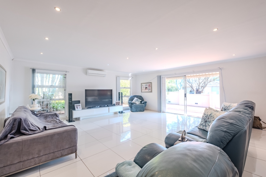 4 Bedroom Property for Sale in Sunningdale KwaZulu-Natal