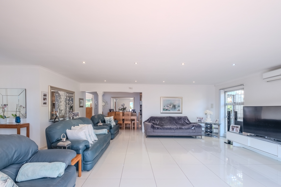 4 Bedroom Property for Sale in Sunningdale KwaZulu-Natal