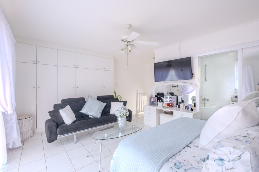 4 Bedroom Property for Sale in Sunningdale KwaZulu-Natal