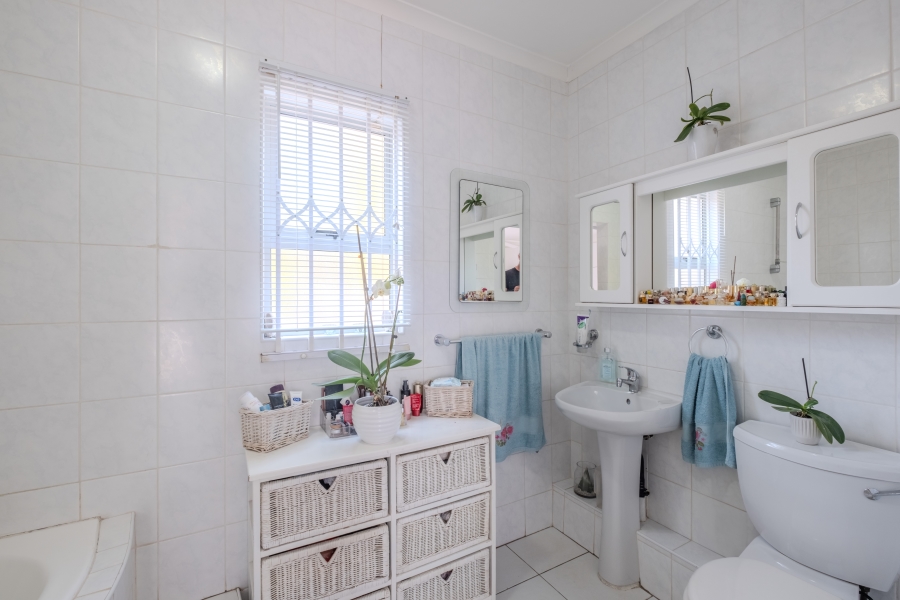 4 Bedroom Property for Sale in Sunningdale KwaZulu-Natal